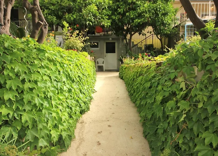 With A Parking Space Mlini, Dubrovnik - 8985 *