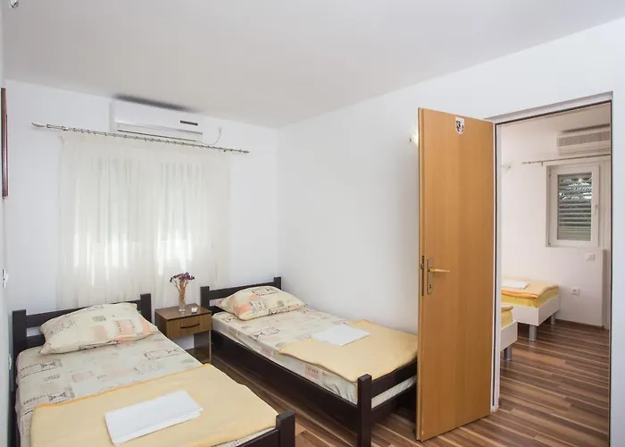 Apartamento With A Parking Space Mlini, Dubrovnik - 8985 Mlini