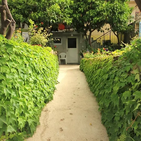 With A Parking Space Mlini, Dubrovnik - 8985 *